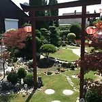 Nyaralo Japankerttel - With Japanese Garden Balatonmáriafürdő
