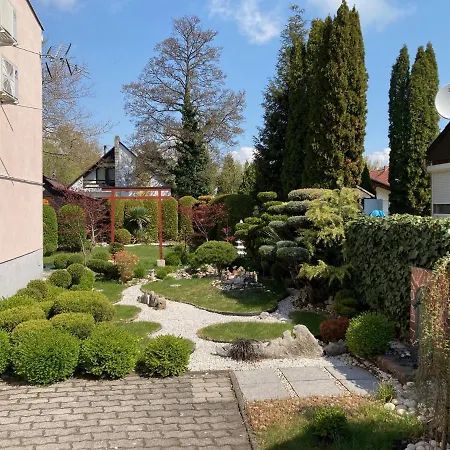 Nyaralo Japankerttel - With Japanese Garden Holiday home *