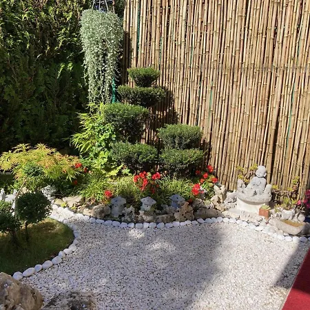 Holiday home Nyaralo Japankerttel - With Japanese Garden *