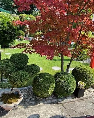 Nyaralo Japankerttel - With Japanese Garden بيت للعطل