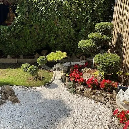 بيت للعطل Nyaralo Japankerttel - With Japanese Garden